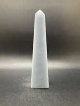 Load image into Gallery viewer, Angelite Point