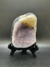 Load image into Gallery viewer, Amethyst Geode