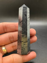 Load image into Gallery viewer, Hematite Point