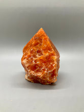 Load image into Gallery viewer, Orange Calcite Generator Point