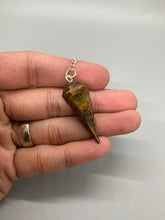 Load image into Gallery viewer, Tiger Iron Pendulum