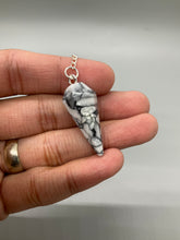 Load image into Gallery viewer, Pinolite Pendulum
