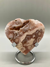 Load image into Gallery viewer, Pink Amethyst Heart