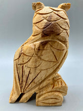 Load image into Gallery viewer, Palo Santo Owl Carving