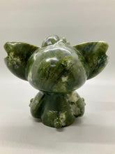 Load image into Gallery viewer, Jade Stitch Carving