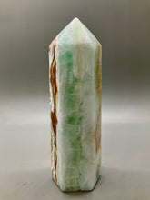 Load image into Gallery viewer, Caribbean Blue Calcite Point