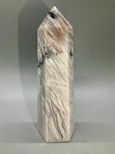 Load image into Gallery viewer, White Lace Agate Point