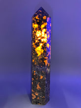 Load image into Gallery viewer, Yooperlite Fluorescent Tower