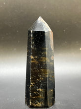 Load image into Gallery viewer, Blue Tiger's Eye Point