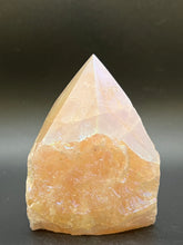 Load image into Gallery viewer, Rose Aura Crystal Generator Point