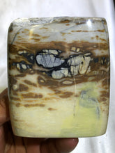 Load image into Gallery viewer, Picasso Jasper Standing Piece