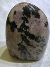 Load image into Gallery viewer, Lepidolite Cut Based
