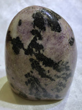 Load image into Gallery viewer, Lepidolite Cut Based