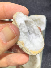 Load image into Gallery viewer, Chalcedony Geode