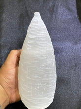 Load image into Gallery viewer, Selenite Lamp
