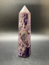 Load image into Gallery viewer, Dogtooth Amethyst Point