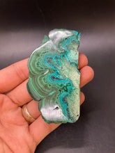 Load image into Gallery viewer, Malachite Slice