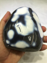 Load image into Gallery viewer, White Dragon Agate Freeform