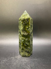 Load image into Gallery viewer, Himalayan Green Jasper Point