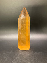 Load image into Gallery viewer, Yellow Calcite Point