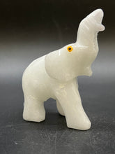 Load image into Gallery viewer, White Onyx Elephant