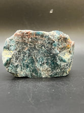 Load image into Gallery viewer, Apatite Raw
