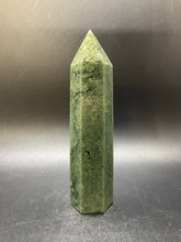 Load image into Gallery viewer, Moss Agate Point