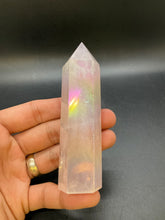 Load image into Gallery viewer, Rose Aura Crystal Point