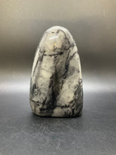 Load image into Gallery viewer, Picasso Jasper Standing Piece