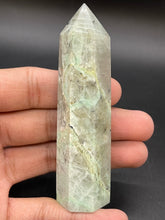 Load image into Gallery viewer, Garnierite Point