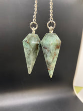 Load image into Gallery viewer, Emerald Pendulum