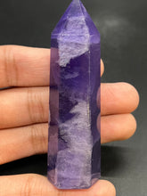 Load image into Gallery viewer, Violet Blue Fluorite Point