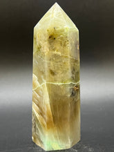 Load image into Gallery viewer, Garnierite Point