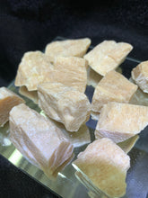Load image into Gallery viewer, Peach Moonstone Raw - 4 Stones
