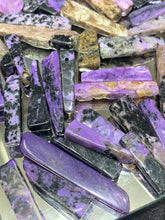 Load image into Gallery viewer, Charoite Bead