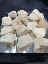 Load image into Gallery viewer, Morganite Raw