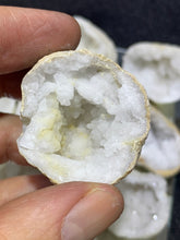 Load image into Gallery viewer, Chalcedony Geode