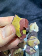 Load image into Gallery viewer, Mook Jasper Raw - 4 Stones