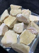 Load image into Gallery viewer, Mangano Calcite Raw - 4 Stones
