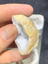 Load image into Gallery viewer, Chalcedony Geode