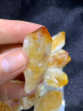 Load image into Gallery viewer, Citrine Point