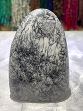 Load image into Gallery viewer, Pinolite Freeform Standing Piece