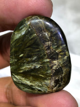 Load image into Gallery viewer, Seraphinite Tumbled