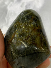 Load image into Gallery viewer, Labradorite Freeform