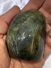 Load image into Gallery viewer, Labradorite Freeform