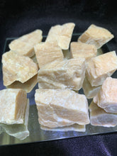 Load image into Gallery viewer, Peach Moonstone Raw - 4 Stones