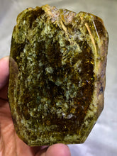 Load image into Gallery viewer, Tsavorite Garnet/Green Garnet