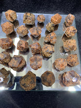 Load image into Gallery viewer, Hessonite Garnet Rough
