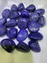 Load image into Gallery viewer, Dumortierite Tumbled
