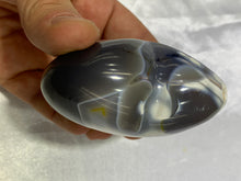 Load image into Gallery viewer, White Dragon Agate Heart